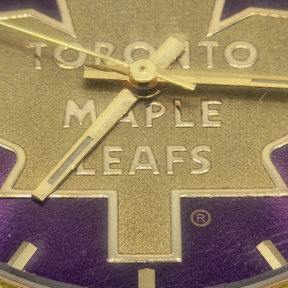 NHL Gold and Silver Toronto Maple Leafs Mens Watch - Picture 4 of 7